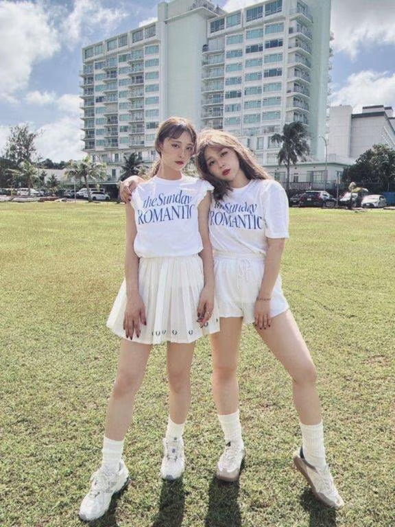 THE SUNDAY ROMANTIC TEE WHITE