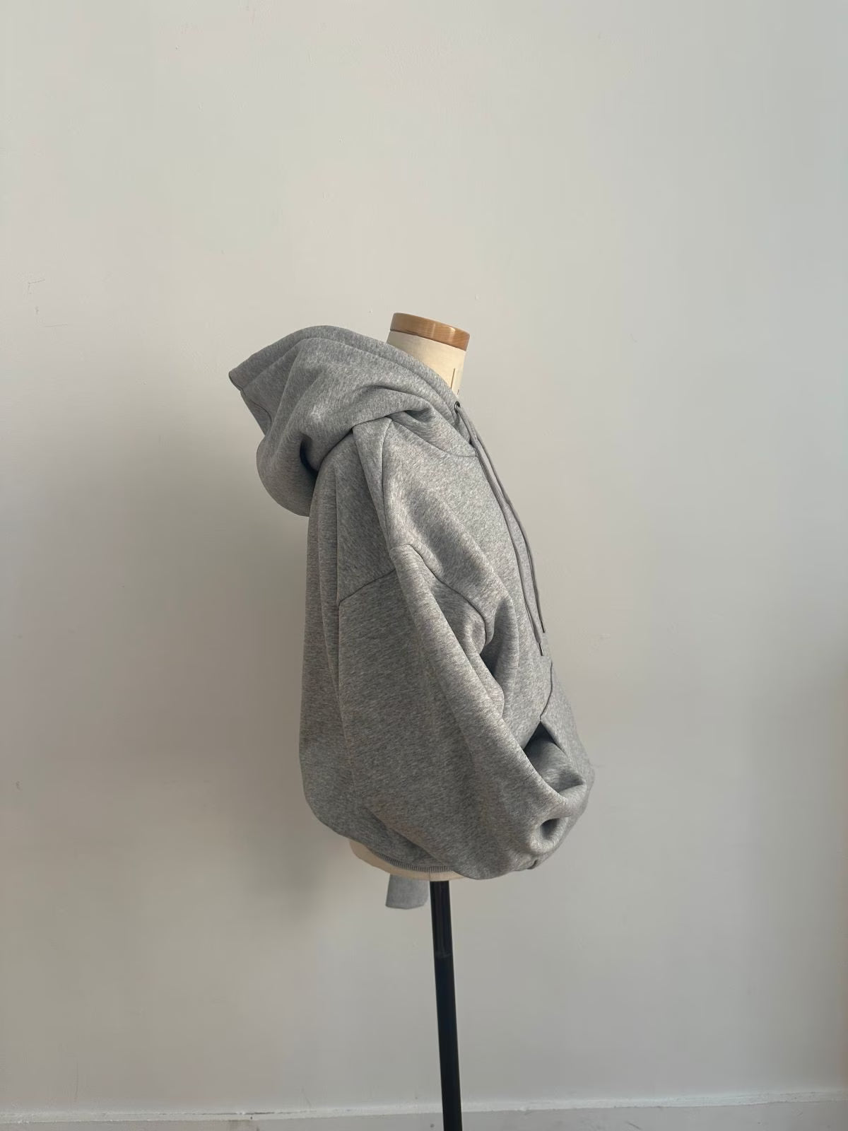 LOGO CROPPED HOODIE UNISEX