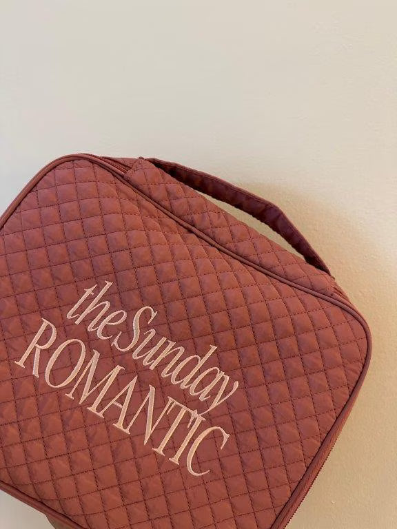 TRAVEL POUCH